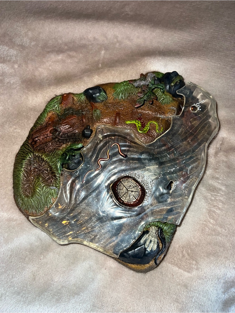 2001 Toy Biz Marvel Legends Toad Action Figure Swamp Base/Stand